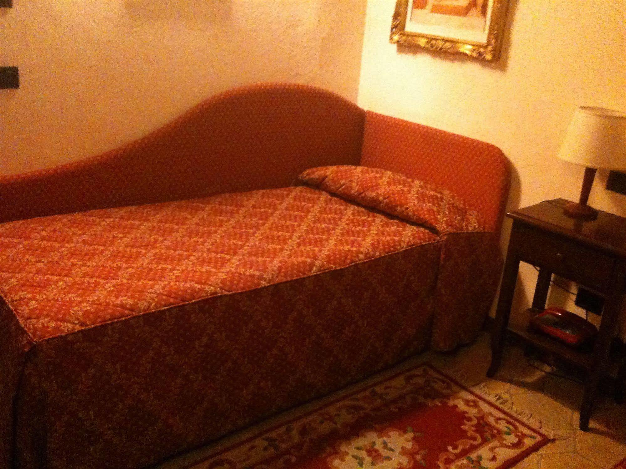 Country Hotel Poggiomanente Умбертиде Экстерьер фото