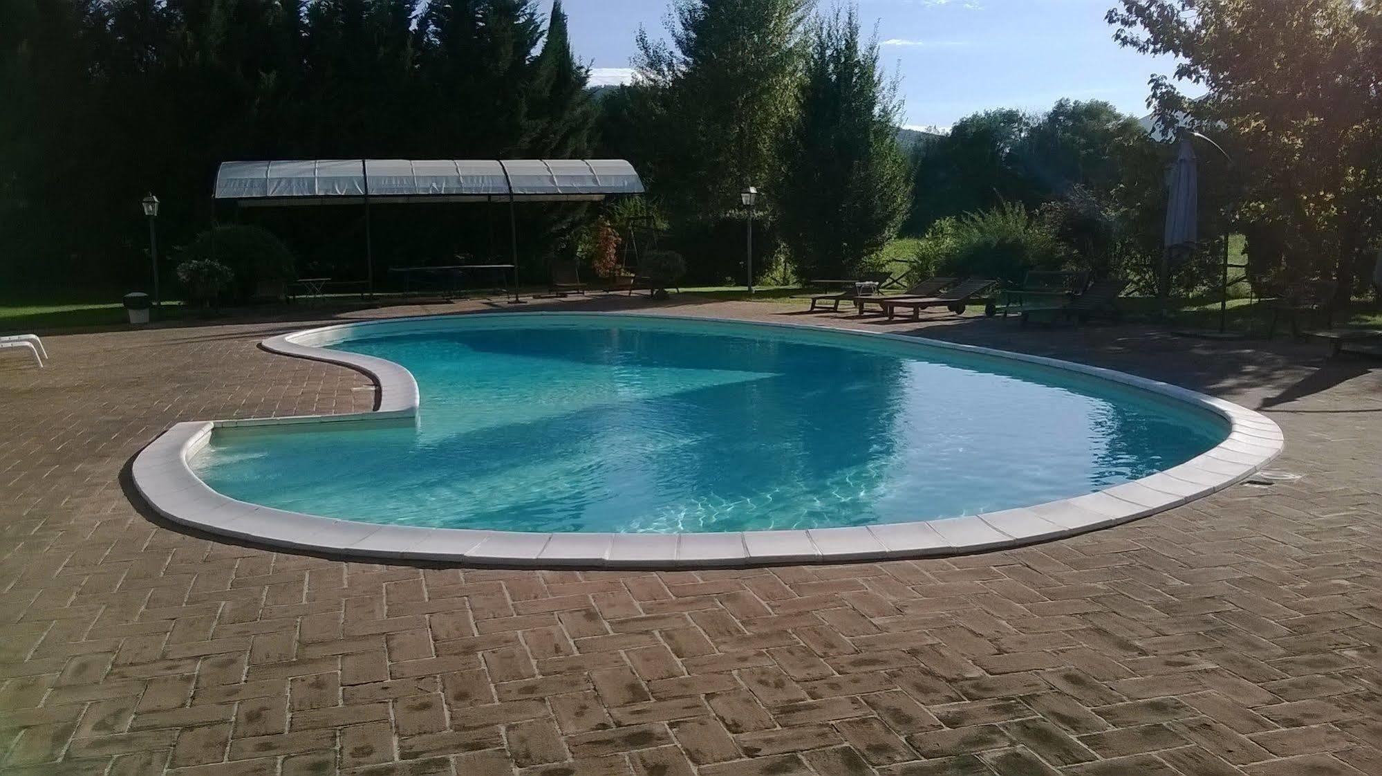 Country Hotel Poggiomanente Умбертиде Экстерьер фото