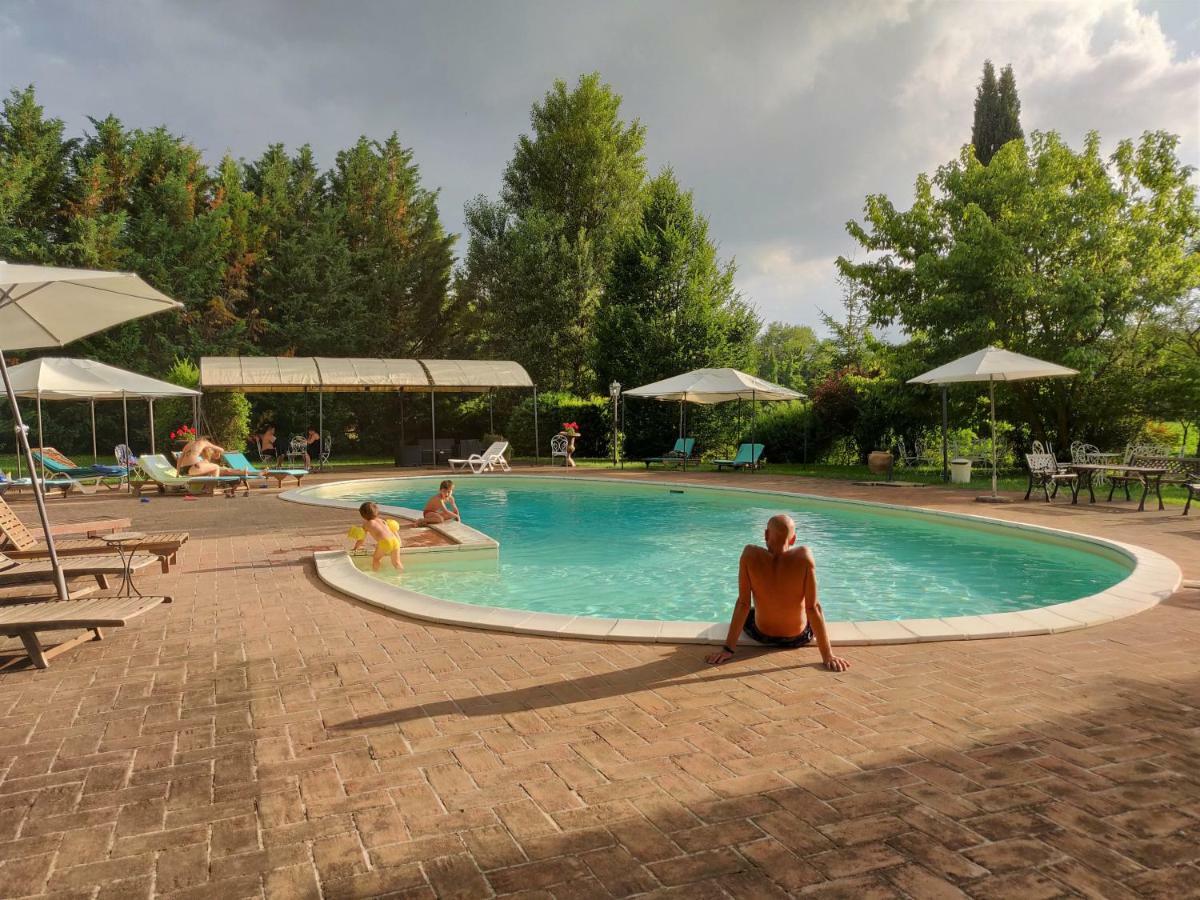 Country Hotel Poggiomanente Умбертиде Экстерьер фото